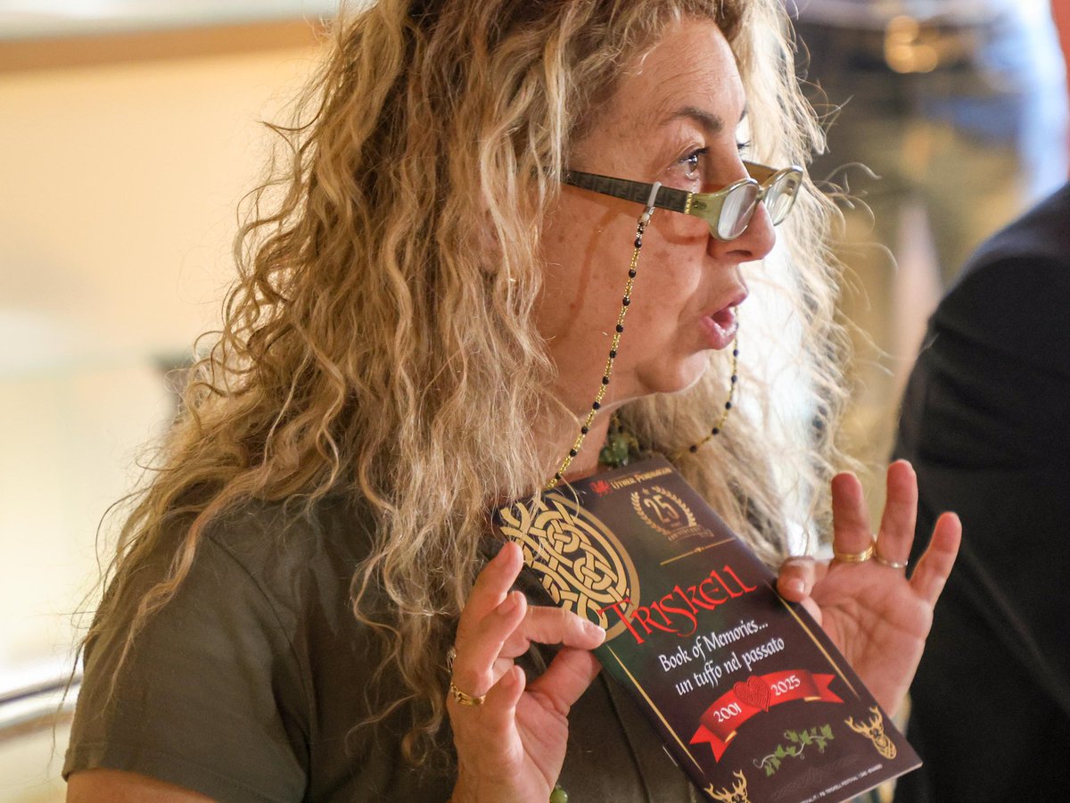 🌀✨ 25 ANNI DI TRISKELL! ✨🌀
Dal 20 al 29 giugno al Boschetto del Ferdinandeo, concerti, laboratori, danze, magia e cultura celtica a Trieste!

🌍 Ingresso libero.
📍 Programma completo: triskellfestival.it
#Triskell #Trieste