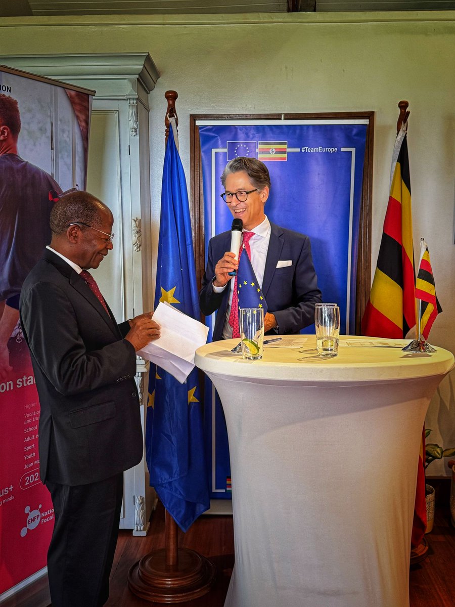 Our Ambassador <a href="/JanSadek/">Jan Sadek</a> was delighted on behalf of #TeamEurope to host a flag off ceremony today honouring the 2025 🇺🇬 winners of #ErasmusPlus joint masters scholarships funded by the EU 🇪🇺. <a href="/Educ_SportsUg/">Ministry of Education and Sports - Uganda</a> State Minister Hon. Dr. John C. Muyingo graced the event as Chief Guest.