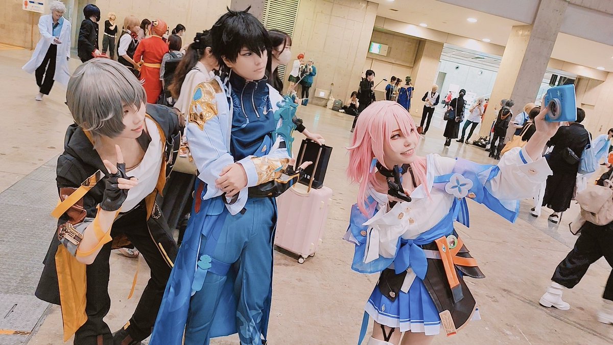 ※コス注意
撮るよ～！はい、ピース✌️

穹(@syuurei_cos)
丹恒(<a href="/gamenoE510/">5島</a>)
なのか(なぽ氏)