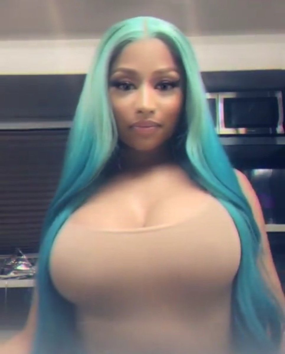 Ismael______12's tweet photo. Mother Minaj
@NICKIMINAJ https://t.co/SvcPouNw7D