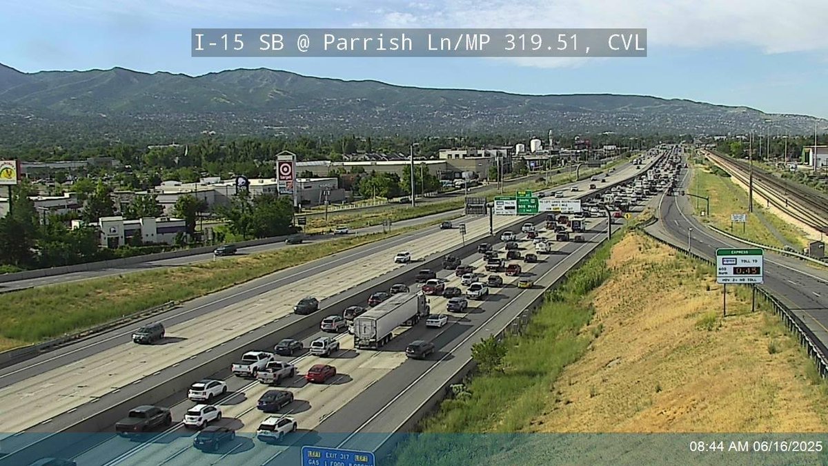 KSL Traffic trooper says there's debris on the road SB I-15 delays thru Centerville to about 400 N in Bountiful. <a href="/KSLTraffic/">KSL Traffic Updates</a>