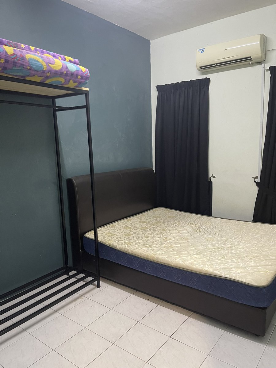 TJnn20's tweet photo. 💳 Deposit 1 bulan + Utility 
🏡 Sewa Rm1,650/bulan

Saya owner yer. Rumah ready to move in. Jika berminat boleh Klik Link whatsapp dibawah 👇🏻👇🏻

https://t.co/mReCAsZYo0 https://t.co/QyH5fC5i5R