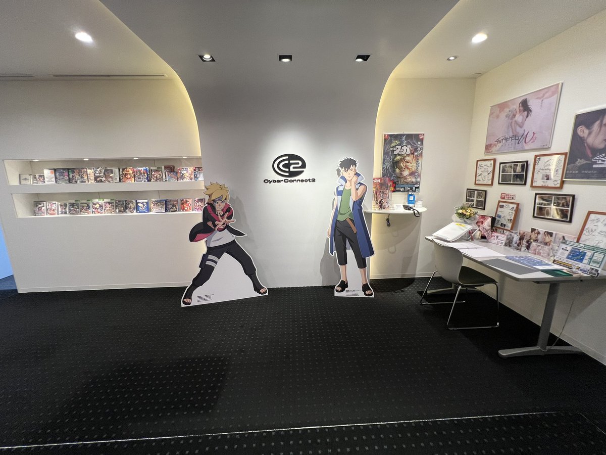 madflash's tweet image. 昨日松山社長 @PIROSHI_CC2 の会でサイバーコネクトツー東京スタジオにお邪魔してきました！

いい機会だったので軽く見学
オフィスにあった映画や漫画、同社で切磋するクリエイターのインプットがみれるのは楽しい
エンタメ業界の同じようで異なる空気を感じて、共感と好奇心が刺激されました