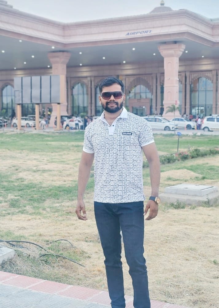 Adesh Tiwari ЁЯЖЗ (@adeshsanatani) on Twitter photo рдмрдбрд╝реЗ рднреИрдпрд╛ рдЕрдорд░реЗрдВрджреНрд░ рдмрд╛рд╣реБрдмрд▓реА рдЬреА рдиреЗ рдлреЛрди рдХрд░рдХреЗ рдХрд╣рд╛ рдХреА рдЖ рдЬрд╛рдирд╛ рдореБрд▓рд╛рдХрд╛рдд рд╣реЛ рдЬрд╛рдПрдЧреА
рдордЧрд░ рдХреБрдЫ рджрд┐рдХреНрдХрдд рдХреА рд╡рдЬрд╣ рд╕реЗ рдЕрдпреЛрдзреНрдпрд╛ рдирд╣реАрдВ рдЬрд╛ рдкрд╛рдпреЗ
рдЬрд┐рд╕рдХрд╛ рдореБрдЭреЗ рдмрд╣реБрдд рд╣реА рдЕрдлрд╕реЛрд╕ рд╣реИ рдХреА рдЗрддрдирд╛ рдЕрдЪреНрдЫрд╛ рдореМрдХрд╛ рдорд┐рд▓рд╛ рдерд╛ <a href="/TheBahubali_IND/">Amrendra Bahubali ЁЯЗоЁЯЗ│</a> рд╕реЗ рдорд┐рд▓рдиреЗ рдХрд╛ рдУ рднреА рдореИрдиреЗ рдЧрд╡рд╛ рджрд┐рдпрд╛ рд╣реИ
рдкреНрд░рднреБ рд╢реНрд░реА рд░рд╛рдо рдХреА рдХреГрдкрд╛ рд╕рджреИрд╡ рдЖрдк рдкрд░ рдмрдиреА рд░рд╣реЗ рдмрдбрд╝реЗ рднреИрдпрд╛ рдЕрдорд░реЗрдВрджреНрд░ рдмрд╛рд╣реБрдмрд▓реА рдЬреА рдиреЗ рдлреЛрди рдХрд░рдХреЗ рдХрд╣рд╛ рдХреА рдЖ рдЬрд╛рдирд╛ рдореБрд▓рд╛рдХрд╛рдд рд╣реЛ рдЬрд╛рдПрдЧреА
рдордЧрд░ рдХреБрдЫ рджрд┐рдХреНрдХрдд рдХреА рд╡рдЬрд╣ рд╕реЗ рдЕрдпреЛрдзреНрдпрд╛ рдирд╣реАрдВ рдЬрд╛ рдкрд╛рдпреЗ
рдЬрд┐рд╕рдХрд╛ рдореБрдЭреЗ рдмрд╣реБрдд рд╣реА рдЕрдлрд╕реЛрд╕ рд╣реИ рдХреА рдЗрддрдирд╛ рдЕрдЪреНрдЫрд╛ рдореМрдХрд╛ рдорд┐рд▓рд╛ рдерд╛ <a href="/TheBahubali_IND/">Amrendra Bahubali ЁЯЗоЁЯЗ│</a> рд╕реЗ рдорд┐рд▓рдиреЗ рдХрд╛ рдУ рднреА рдореИрдиреЗ рдЧрд╡рд╛ рджрд┐рдпрд╛ рд╣реИ
рдкреНрд░рднреБ рд╢реНрд░реА рд░рд╛рдо рдХреА рдХреГрдкрд╛ рд╕рджреИрд╡ рдЖрдк рдкрд░ рдмрдиреА рд░рд╣реЗ