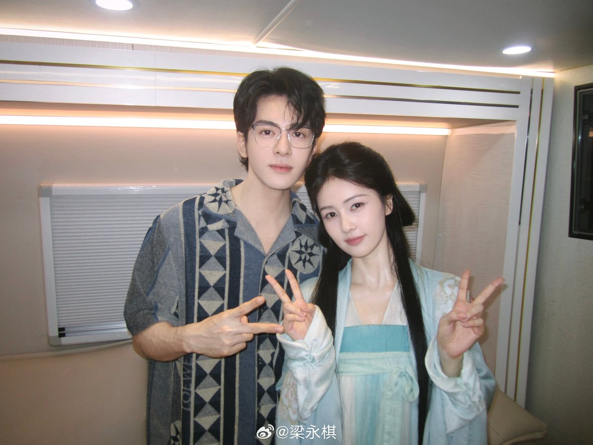 dablcpnk2's tweet image. 250616 - 梁咏琪 Weibo 

#Zengshunxi came along with #LiangYongqi to visit #BaiLu in Xiangshan!!!

#Feud