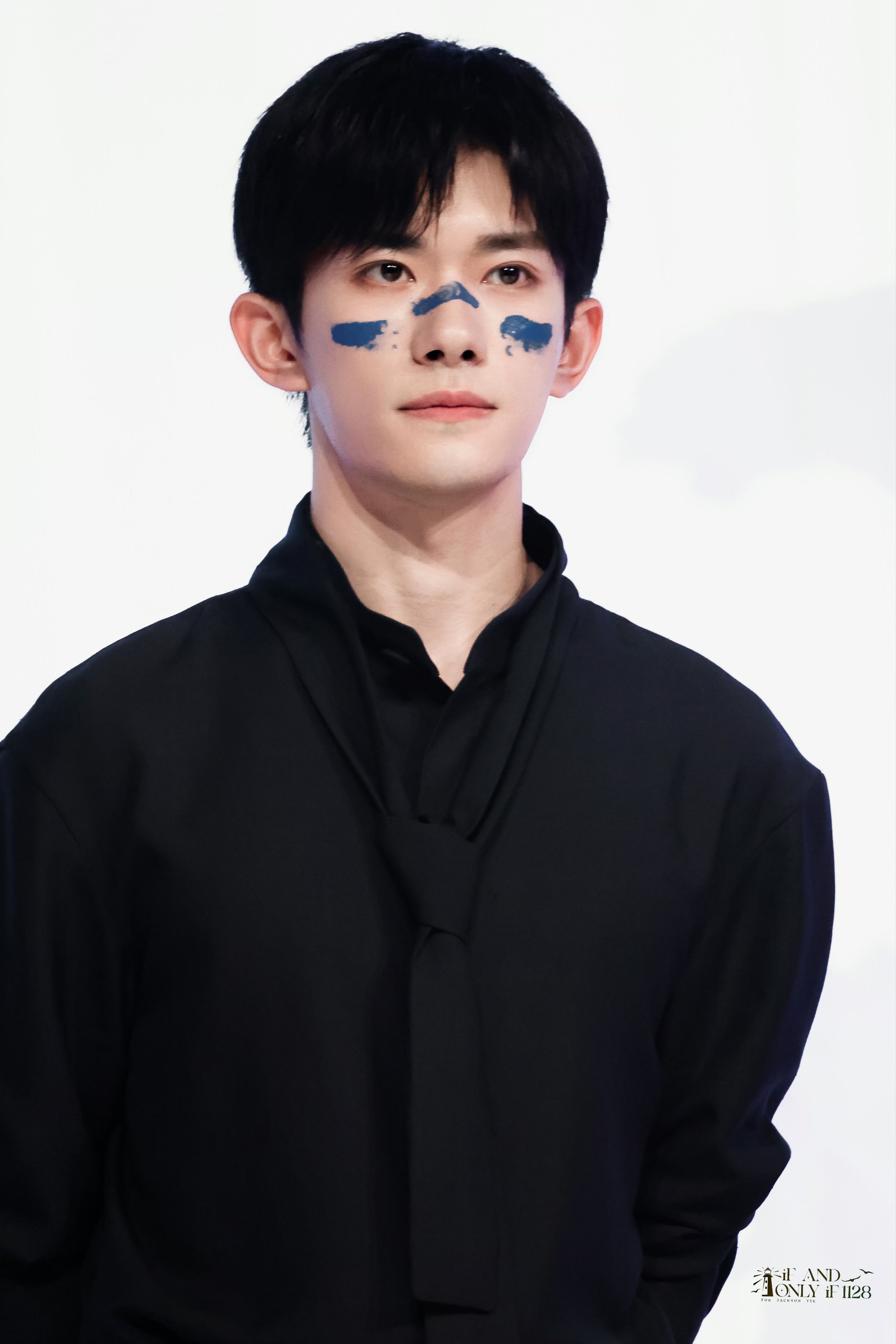 ヤンチェンチェン 鳳凰の飛翔 │ チャンネル銀河