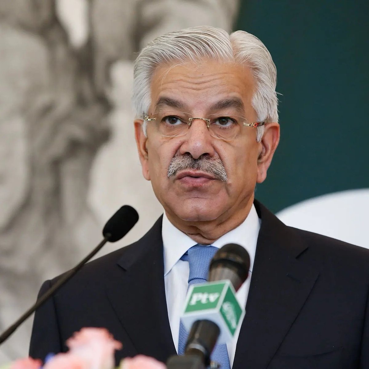 🔴 پاکستانی وزیر دفاع خواجہ آصف:

▪️ اسرائیل سے ہمارا کوئی تعلق نہیں۔
▪️ اسلامی دنیا کو اسرائیل کے ساتھ اپنے تعلقات پر نظرثانی کرنی چاہیے۔