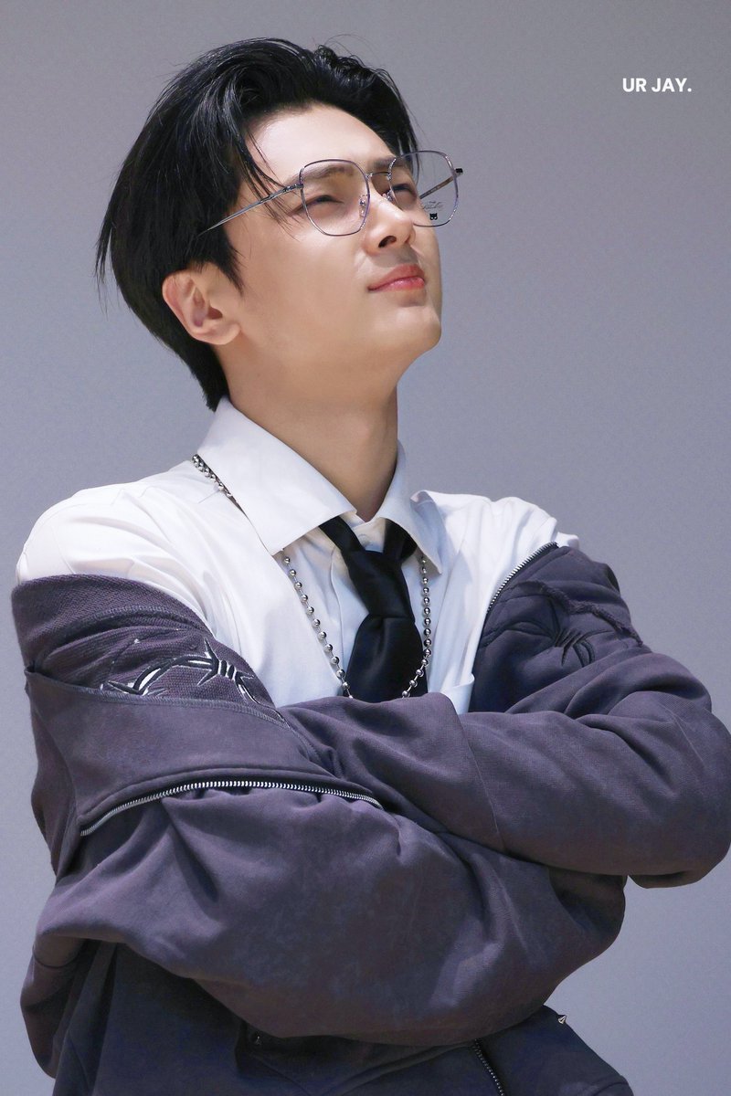 UR_JAY0420's tweet photo. 250615
#제이 #JAY #종성
#엔하이픈  #ENHYPEN https://t.co/O44UaxJ0Xe