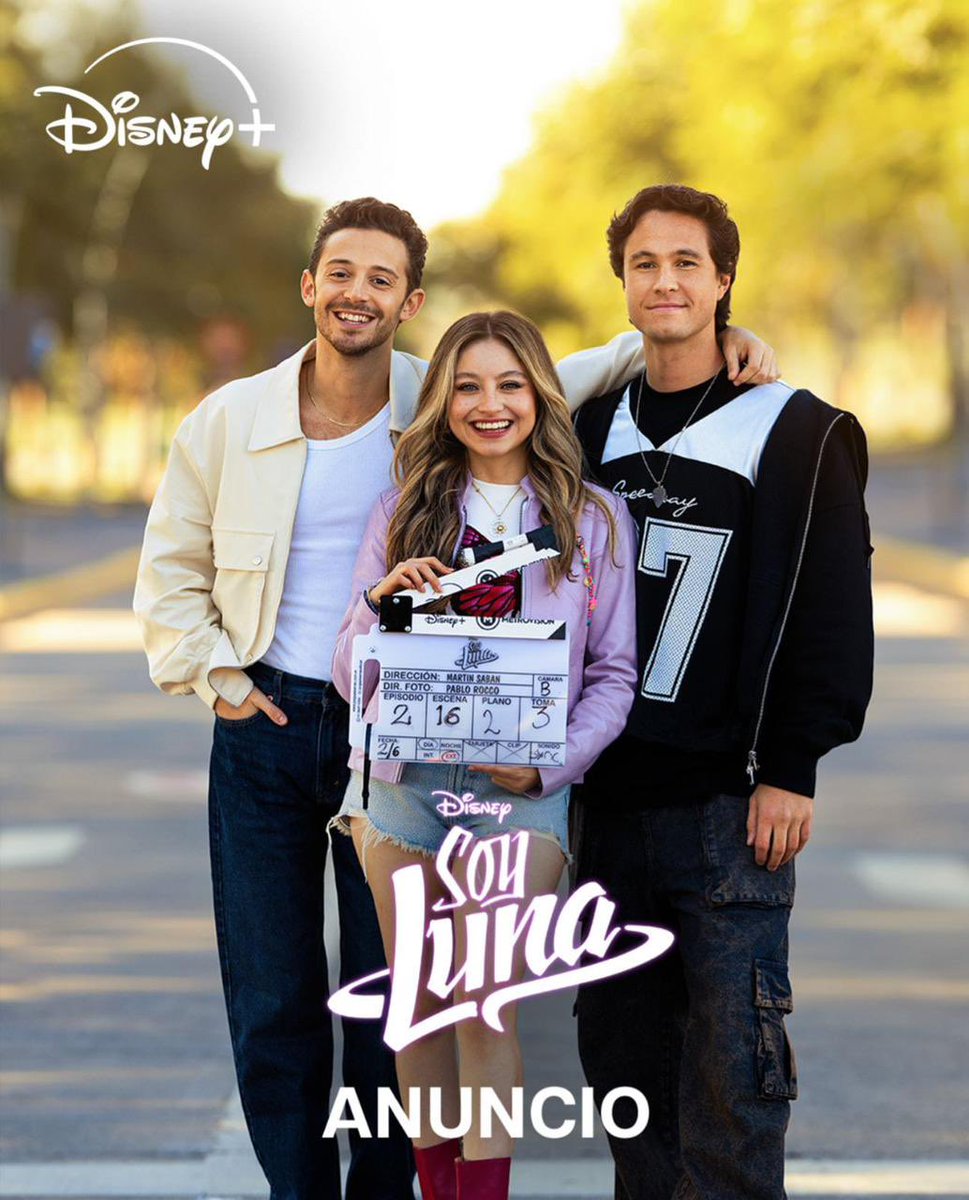 FOTO DE KAROL, RUGGERO Y MIKE JUNTOS EN 2025 

VUELVE SOY LUNA