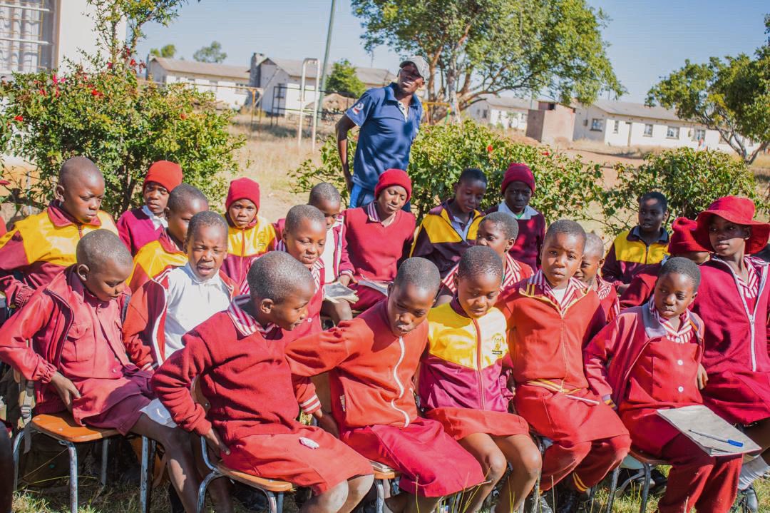 Today we celebrate the Day of the African Child, recognizing the rights, needs, and potential of Africa’s young generation. Let’s commit to creating environments where all children can thrive and reach their full potential!

#AfricanChildDay 
#ChildrensRights 
#NhakaFoundation