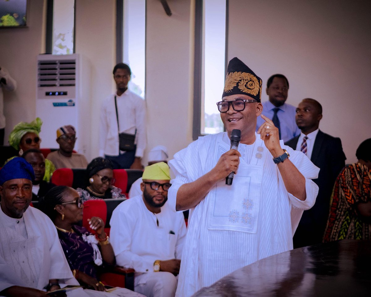 OndoStateOnline's tweet image. BREAKING: Governor Aiyedatiwa approves historic N33.8BILLION budget for OSOPADEC in 2025! New board inaugurated to drive development in oil-bearing communities.
 A new dawn for Ilaje &amp;amp; Ese-Odo #OndoState #OSOPADEC #Development