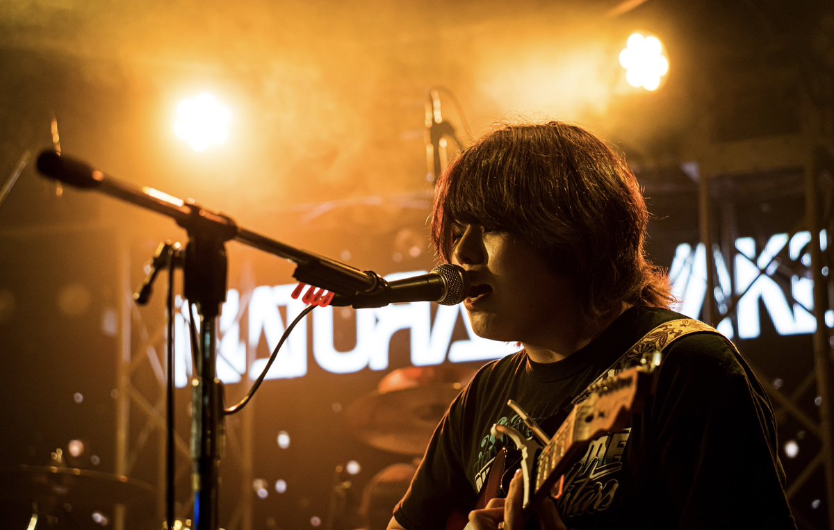 NATURAL_AWAKE's tweet photo. 2025.6.12 (Thu) 
@AZ_Flavor 主催企画「AZ FEST episode "C"」ありがとうございました！

急遽アコースティックアレンジでの出演になりました🙏

【SETLIST】Acoustic ver.
M1. SALAD DAYS
M2. 依依恋恋
M3. Maybe
M4. TRACK 1

📸 photo by @yuki_photo130 

#NATURALAWAKE #AZFEST #AZFlavor https://t.co/DdsOuc0iFc
