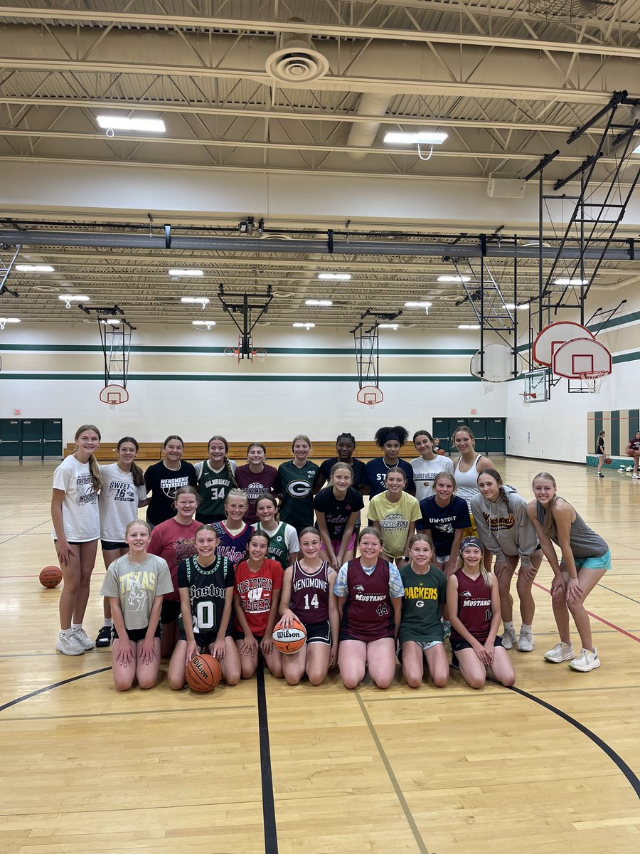 Week 1 Summer Recap 😎🏀

Mustang Mini Camps ✅
Strength &amp; Speed ✅
League ✅ 

Bring on week 2 💪🏻