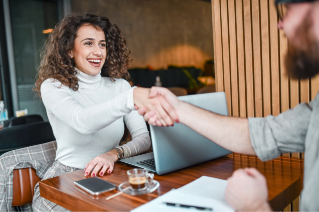 How to optimize sales enablement communication to boost the sales cycle ringcentr.al/3HHSPew