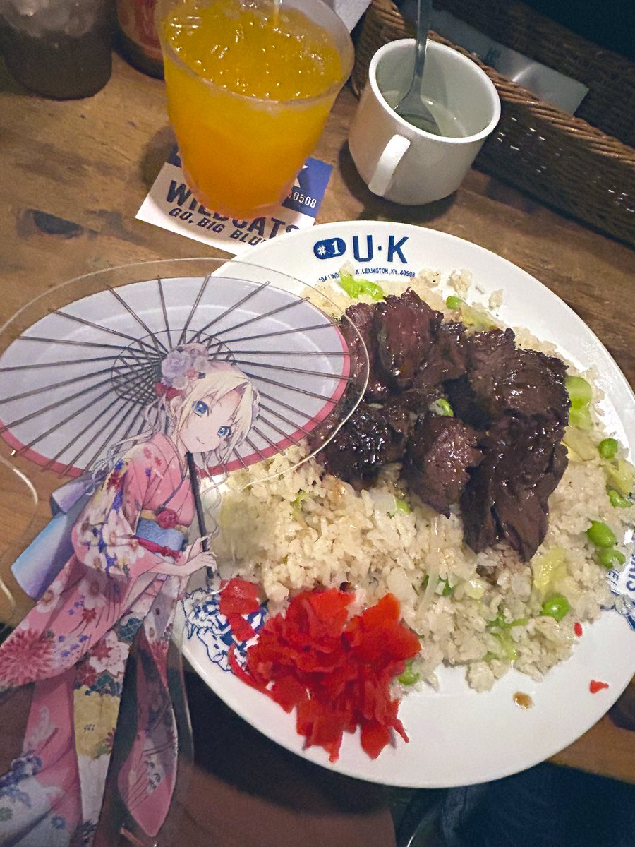 昨日は大阪の地元民おすすめの店でおいしいものを食べました。おいしかったです。