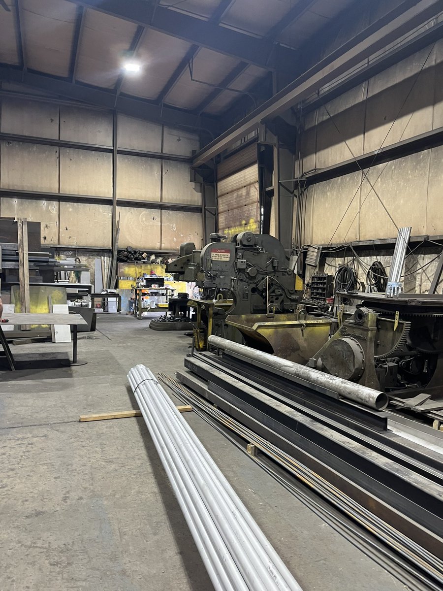 MorellCarson's tweet photo. Tour #3: Heslin Steel Fab. 

30+ year old family owned steel fab job shop in Canonsburg, PA. 

If you need steel fab in Western PA, these are your guys. 

They specialize in wastewater treatment fabrication, railroad clip installation tools, and just about anything else you need. 

Thank you @pattysirishpub for the tour 🫡