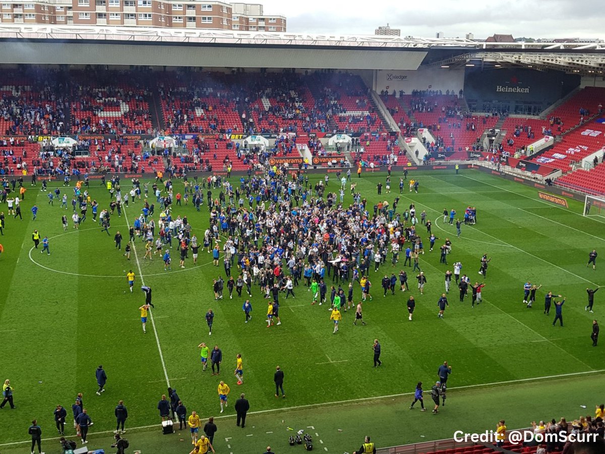 📅 On this day in 2021...

🆙 <a href="/Official_HUFC/">Hartlepool United FC</a> fans took to the pitch at Ashton Gate after winning promotion to League Two following the National League play-off final!

#HUFC