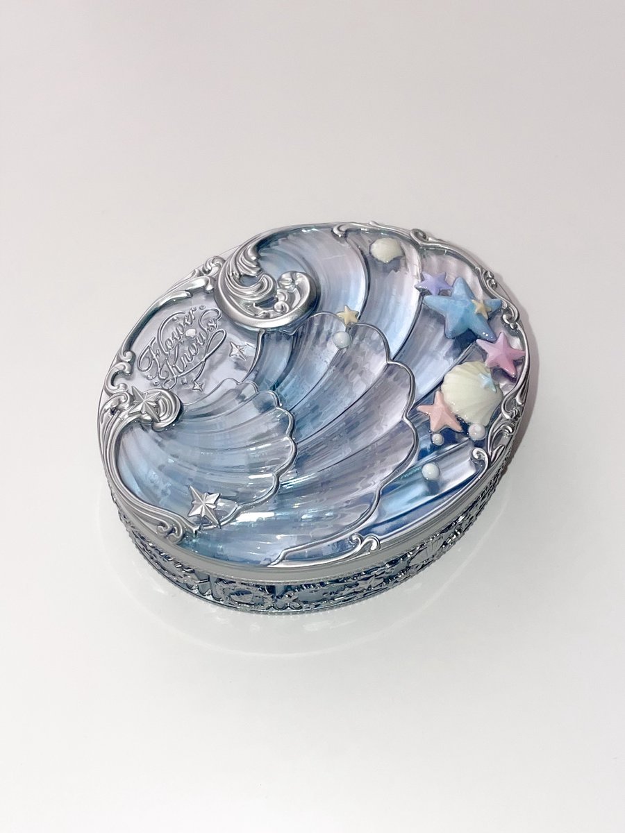 sorry_ynotsorry's tweet image. 플라워노즈 디테일이 정말 예쁘다 완전 여름이야