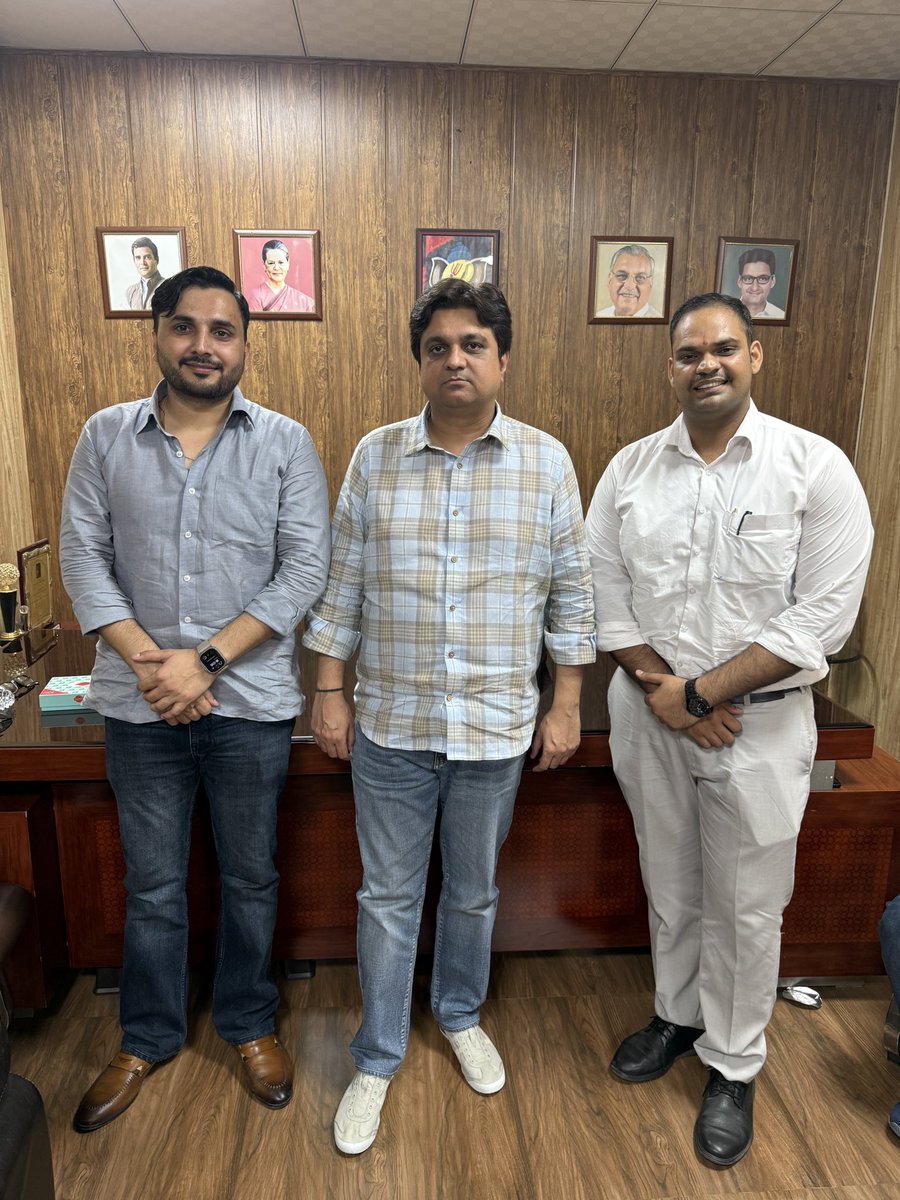 Tarun Tewatia तरुण तेवतिया (@taruntewatia14) on Twitter photo लोकप्रिय जननेता सांसद <a href="/DeependerSHooda/">Deepender Singh Hooda</a> जी की <a href="/TeamDeepender/">Team Deepender INC</a> के सदस्य विकास दायमा को जिला युवा कांग्रेस फरीदाबाद (शहरी) व हरीश कुमार ज़िला युवा कांग्रेस (ग्रामीण) का ज़िला अध्यक्ष निर्वाचित होने पर बहुत बहुत बधाई। लोकप्रिय जननेता सांसद <a href="/DeependerSHooda/">Deepender Singh Hooda</a> जी की <a href="/TeamDeepender/">Team Deepender INC</a> के सदस्य विकास दायमा को जिला युवा कांग्रेस फरीदाबाद (शहरी) व हरीश कुमार ज़िला युवा कांग्रेस (ग्रामीण) का ज़िला अध्यक्ष निर्वाचित होने पर बहुत बहुत बधाई।