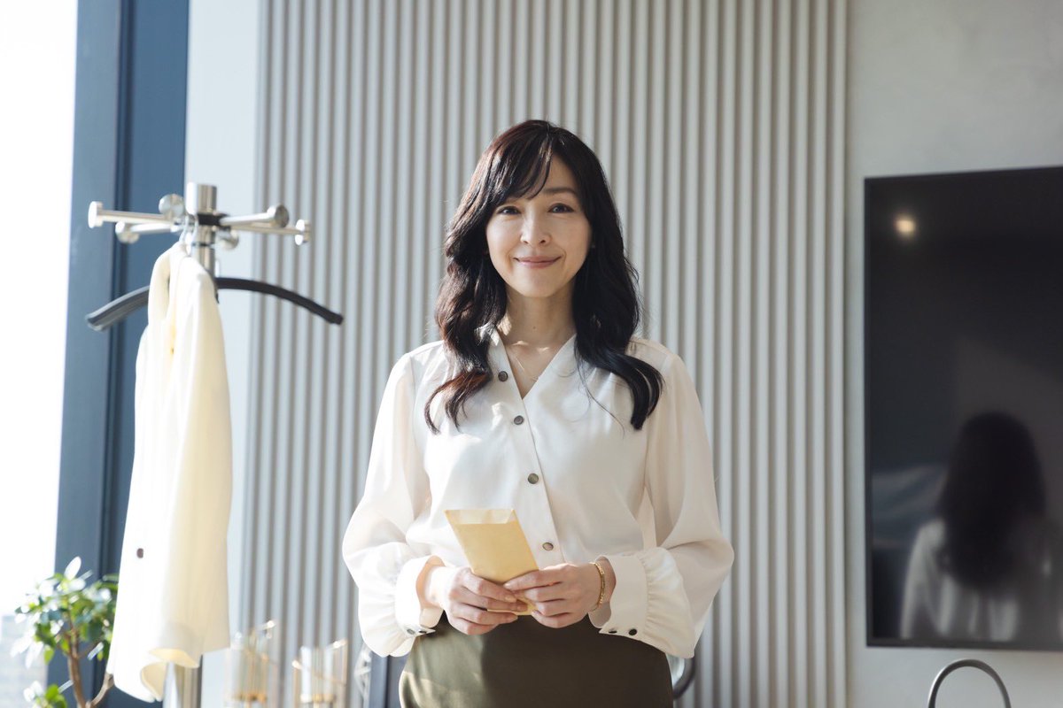 金曜ナイトドラマ『魔物 (마물)』 【テレビ朝日公式】 (@mamono_tvasahi) on Twitter photo Happy Birthday!!
#麻生久美子 さん
** ┈┈┈┈┈┈┈┈🎂
本日6月17日は
麻生さんのお誕生日です🎊
おめでとうございます👏🏻
「 #麻生久美子誕生祭2025 」
でたくさんお祝いしましょう🥂
素敵な1年になりますように☺️
#魔物마물 #魔物マムル
#happybirthday #생일축하해
<a href="/aso_manager/">麻生久美子mg【公式】</a> Happy Birthday!!
#麻生久美子 さん
** ┈┈┈┈┈┈┈┈🎂
本日6月17日は
麻生さんのお誕生日です🎊
おめでとうございます👏🏻
「 #麻生久美子誕生祭2025 」
でたくさんお祝いしましょう🥂
素敵な1年になりますように☺️
#魔物마물 #魔物マムル
#happybirthday #생일축하해
<a href="/aso_manager/">麻生久美子mg【公式】</a>