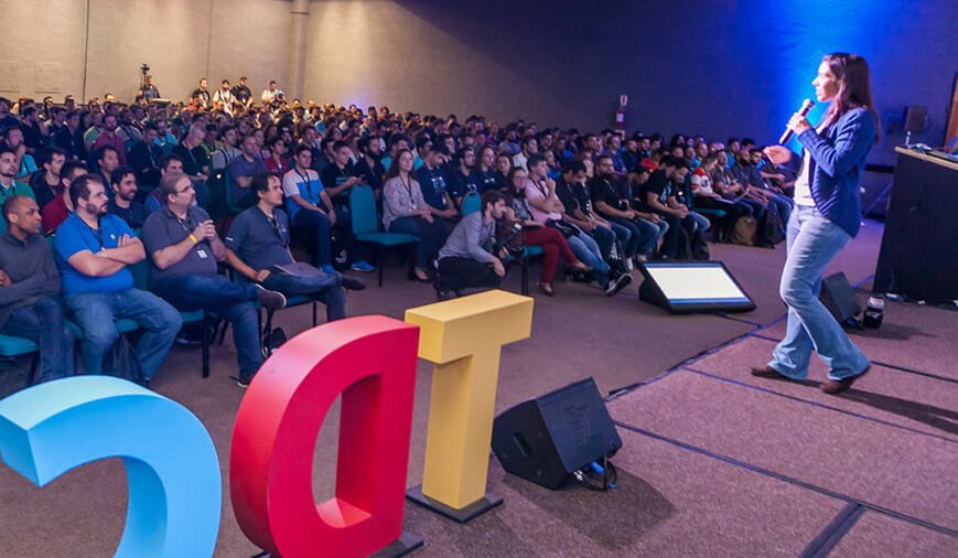 Bruno Souza (@brjavaman) on Twitter photo Hey #Speaker!
Interested in joining the International Track (fully in English) of <a href="/TheDevConf/">TDC 2024 🚀🤓🥰</a> São Paulo?
CFP ends TODAY (Jun 16)
Go here:
cfp-sp.thedevconf.com.br
Submit to:
AI and Emerging Tech (English Track)
Not a speaker? You can help:
Please @ your favorite speaker! Hey #Speaker!
Interested in joining the International Track (fully in English) of <a href="/TheDevConf/">TDC 2024 🚀🤓🥰</a> São Paulo?
CFP ends TODAY (Jun 16)
Go here:
cfp-sp.thedevconf.com.br
Submit to:
AI and Emerging Tech (English Track)
Not a speaker? You can help:
Please @ your favorite speaker!
