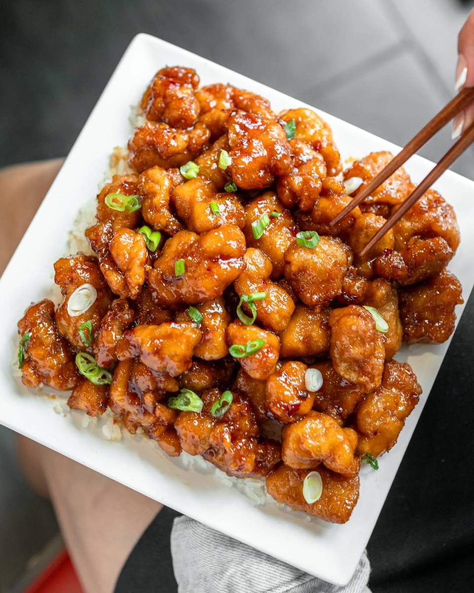 Mongolian Chicken is the way to our heart🥰