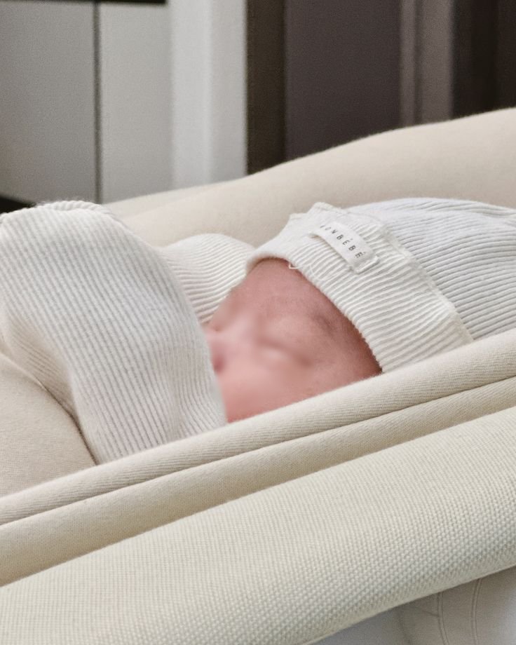 ❪    𝓵𝓸𝓽𝓼𝔁𝓯𝓵𝓸𝓿𝓮  𝕦𝕡𝕕𝕒𝕥𝕖.ᐟ   ❫   𓍢ִ໋ <a href="/lotodeinvierno/">Erza</a>

Bienvenido a casa, pequeño Izan. 🩶