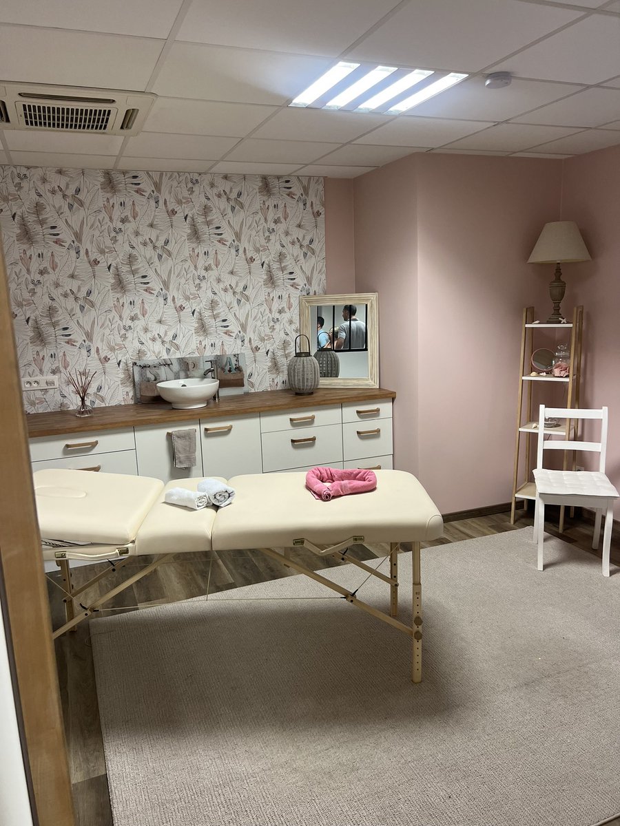 🎗️ INAUGURATION !

🥹 C’est avec beaucoup de fierté et d’émotion que nous avons inauguré les nouveaux locaux de La Ligue contre le Cancer, comité de La Niévre !