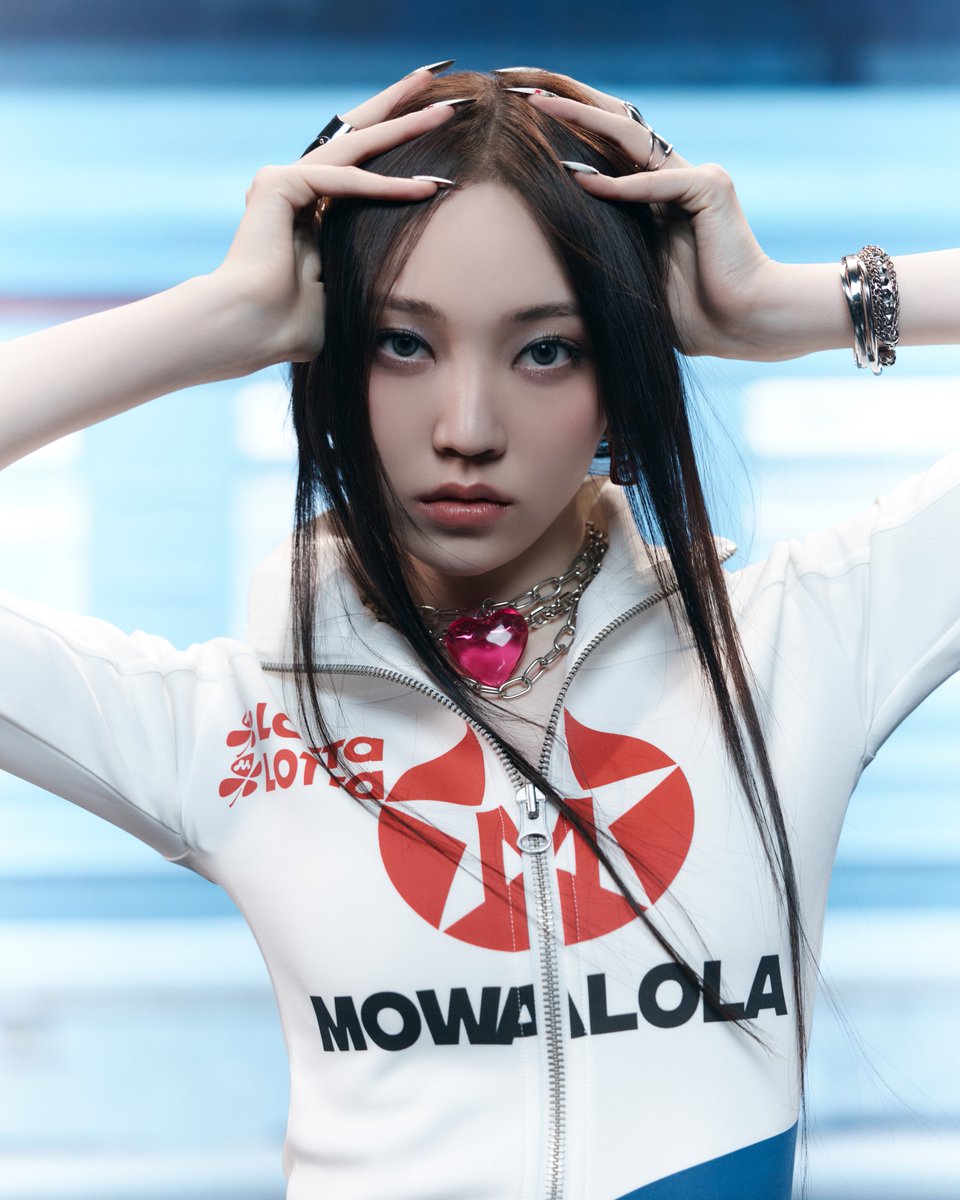 FAMOUS

The Debut Single 'FAMOUS'
2025.06.23 6PM (KST)

Pre-Save &amp; Pre-Order
∙ ALLDAYPROJECT.bio.to/FAMOUS ∙

#ALLDAYPROJECT #ADP #올데이프로젝트
#FAMOUS #WICKED
#THEBLACKLABEL #더블랙레이블