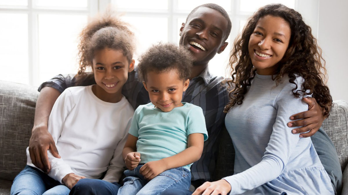 Today is #WorldSickleCellDay. Sickle cell disease (SCD) is an inherited blood disorder. It can cause red blood cells to become hard and sticky, getting stuck in blood vessels which causes pain &amp; complications. Find out more about SCD from the <a href="/CDCgov/">CDC</a>: tinyurl.com/yyh7n3fz