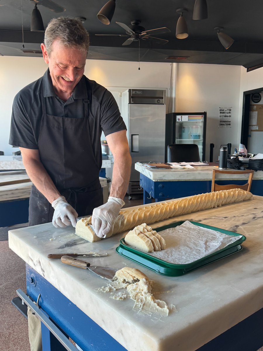 Oh fudge! 🍫 And we mean it the good way. Stop by our fudge shop and celebrate #NationalFudgeDay the tasty way. #SweetAdventure #LurayCaverns