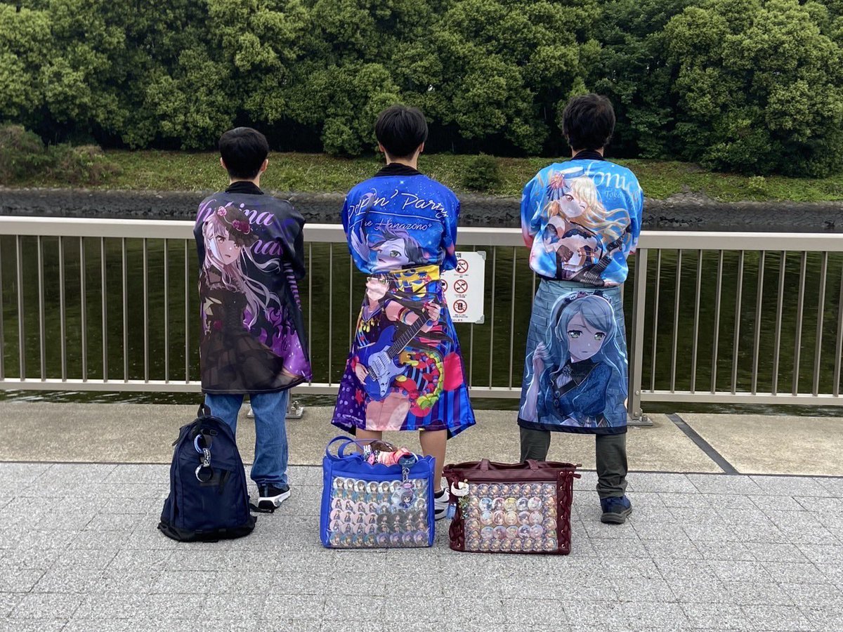SasukeSDBH's tweet photo. 家に帰ってきたので、これにてRoseliaライブ終了です！　この2日間はほんとに楽しかった！　お話ししてくれた方や一緒にお写真撮ってくださった方ほんとにありがとうございます！感想はALTに残しておこうと思います！　#Sei_stark https://t.co/zpq5H7j4yA