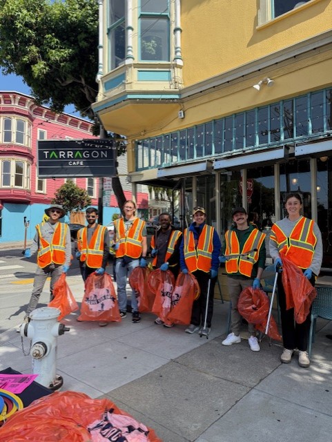 RefuseRefuseSF's tweet photo. At the "No Trash" protest this weekend in San Francisco, over 420 volunteers at 29 separate cleanups, demonstrated their disgust for litter and removed 450+ bags of garbage from our streets.
Everyone has the right to a clean and healthy environment! Join the movement!
#NoTrash https://t.co/YR6QHd3pFa