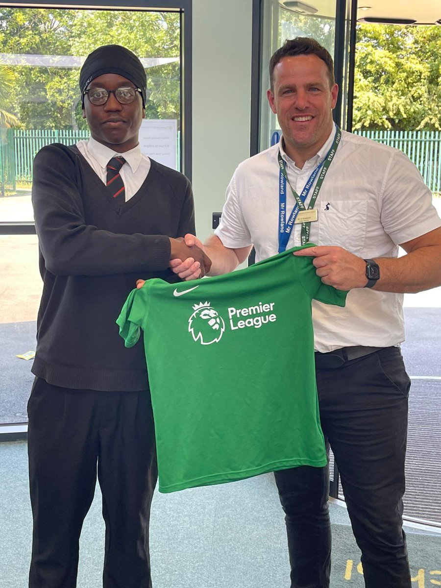 Greensted Primary School & Nursery (@greenstedpri) on Twitter photo On the day of his final GCSE, we’re thrilled to welcome back Chico!Greensted great, all-round star, and Football Hall of Famer. Now re-signed to the school team, proving: once a Sycamorian, always a Sycamorian 💚 #AlwaysWelcomeBack #AlwaysAGreenstedStar #bleedgreen On the day of his final GCSE, we’re thrilled to welcome back Chico!Greensted great, all-round star, and Football Hall of Famer. Now re-signed to the school team, proving: once a Sycamorian, always a Sycamorian 💚 #AlwaysWelcomeBack #AlwaysAGreenstedStar #bleedgreen