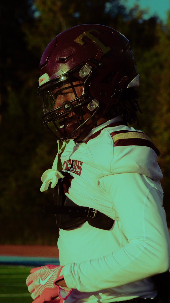 5StarScouting™ (@5starscouting) on Twitter photo 2027 ATH
Joziah Horne
Tucker (GA.)
5-11/180 🎓 3.2 GPA
<a href="/JoziahHorne/">Joziah “jo”Horne ✞</a>
<a href="/TuckerFootball/">Tucker Tigers</a>
hudl.com/video/3/191200… 2027 ATH
Joziah Horne
Tucker (GA.)
5-11/180 🎓 3.2 GPA
<a href="/JoziahHorne/">Joziah “jo”Horne ✞</a>
<a href="/TuckerFootball/">Tucker Tigers</a>
hudl.com/video/3/191200…