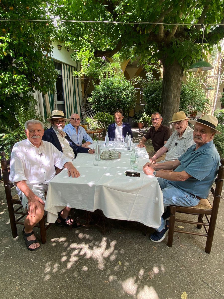 Trobada commemorativa dels expresidents del CN Banyoles.

Més informació a cnbanyoles/notícies