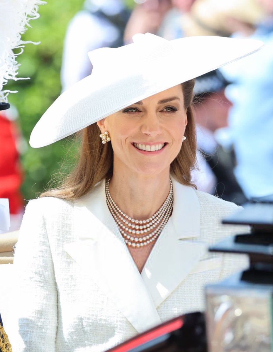 Angelic beauty! 🤍