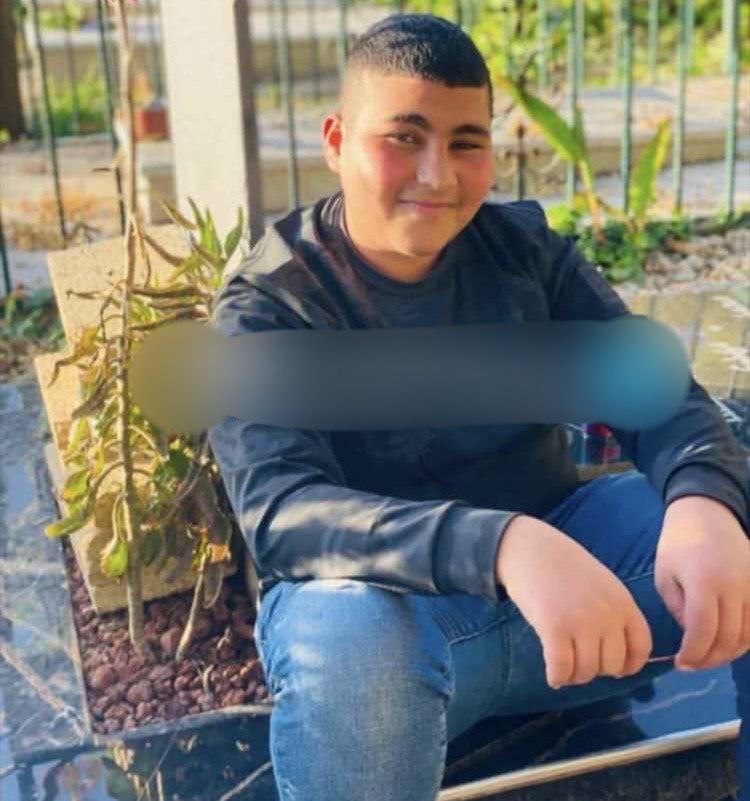 الاحتلال يعتقل الطفل محمد يوسف عبيدة لدادوة من بلدة المزرعة الغربية برام الله بعد استدعائه لدى مخابرات الاحتلال في سجن عوفر ظهر اليوم.