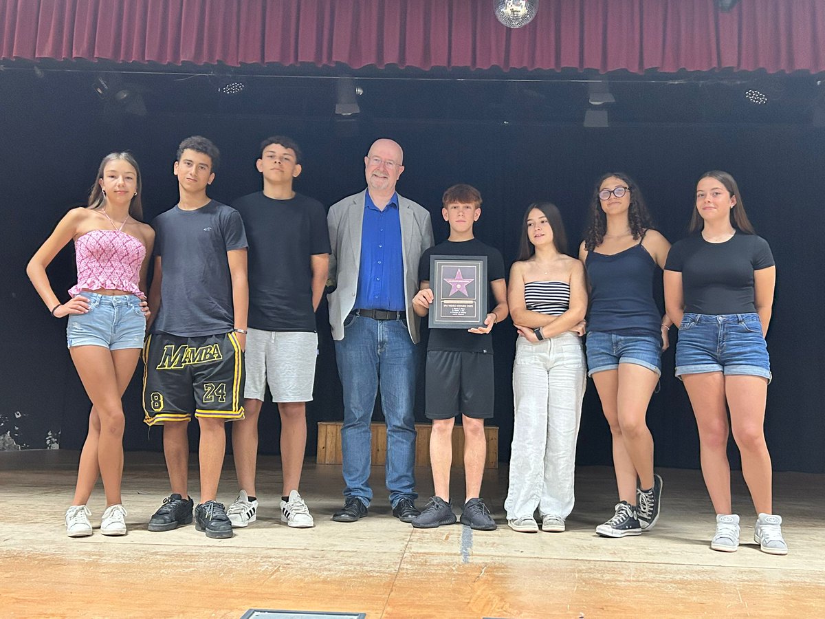 salesiansBDN's tweet image. 🇬🇧 We did it again!!! 
We are proud to be the winners of  the IPA Productions Video Contest 24-25! 🏆 🏅 @ipaproductions_
Congratulations to the entire team -Carla, Airon, Josep, Alejandro, Lucía, Laia and Georgina- you crashed it!!! 🤩

#WeAreTheFuture❎❤️🌍