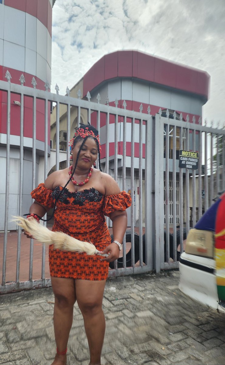 Victori36491188's tweet photo. O.L.U.C.H.U.K.W.U
Ada Ndi Anambra
Thickyum
#LagosIgboHangout https://t.co/ENCA61P4hl