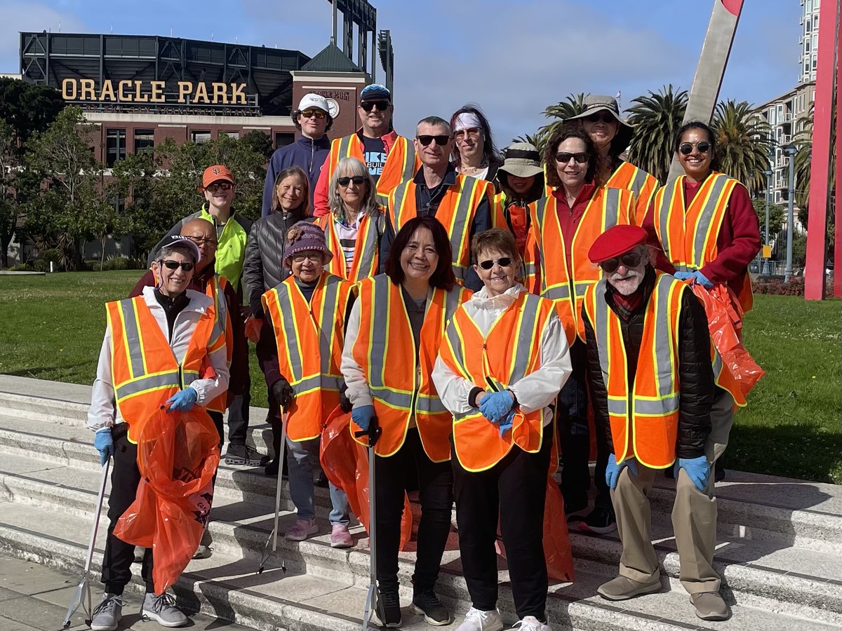 RefuseRefuseSF's tweet photo. At the "No Trash" protest this weekend in San Francisco, over 420 volunteers at 29 separate cleanups, demonstrated their disgust for litter and removed 450+ bags of garbage from our streets.
Everyone has the right to a clean and healthy environment! Join the movement!
#NoTrash https://t.co/YR6QHd3pFa