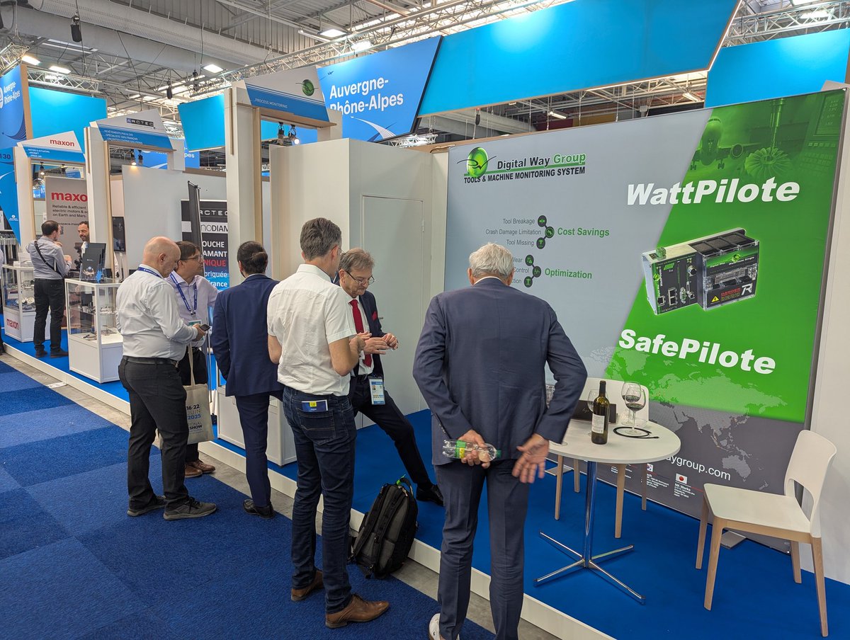 DigitalWayGroup's tweet image. On vous attend au salon du Bourget, Hall 4 stand E120
#SIAE
#salondubourget
#ToolMonitoring
#MachineMonitoring