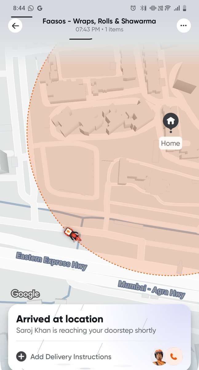 prj900's tweet photo. @Swiggy @SwiggyCares This is simply not done and highly unsatisfactory service, I had ordered one wrap which showed 33 mins for delivery, it's now been more than an hour the delivery guy apparently has stopped at a location where there is a cigarettes (tapri) shop for past 15 min https://t.co/jxLH2sIw1x