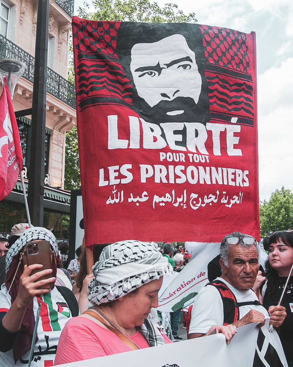Stop au génocide à Gaza 🇵🇸

Des milliers de personnes sont descendues dans la rue partout dans le pays ce samedi en soutien au peuple palestinien. 

La France doit exiger un cessez-le-feu et reconnaitre l'Etat de Palestine, pour aller vers une paix juste et durable.
