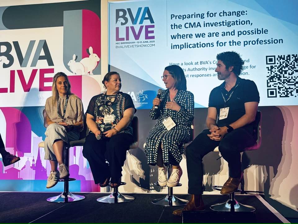 bvnauk's tweet photo. BVNA President Lyndsay Hughes representing our members and the VN profession at last week’s #BVALive.

Ensuring that VNs are heard in the work to shape the future of the veterinary sector - including #VeterinarySurgeonsAct reform, and CMA investigation. 

#WhatVNsDo @BritishVets https://t.co/KU7hMpqp0h