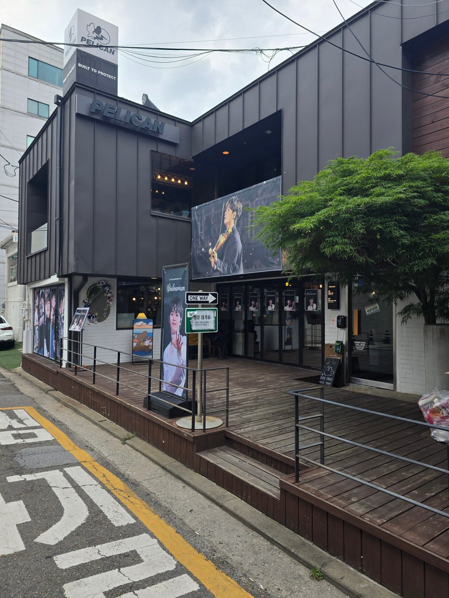 lucy_likemyun's tweet photo. 진짜 이렇게 예차니 사진 많은곳은 어디에도 없다!
사랑가득한 눈으로 바라본 이쁜 예차니가 가득가득💕
도와주지못해서 너무 미안했는데 너무 이쁘게 잘했당!!
5등만 나오는 줄 알았는데 1등 하나가 쏙!!!
이쁜 예차니까지 갖게되서 너무 행복하당💙

#Violinarium_별의선율
#예찬이라서_고마워 https://t.co/40OxyD3trd