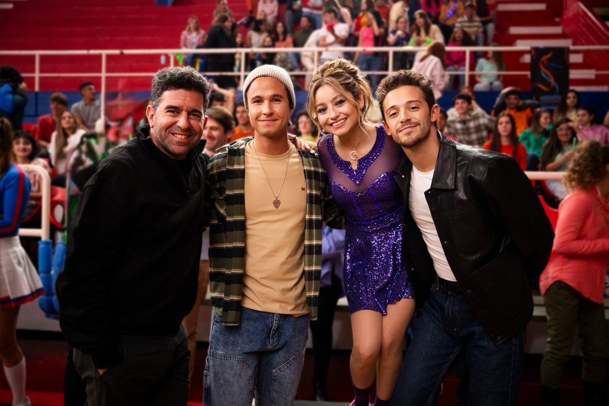 PeterRdzl's tweet photo. Primeras imágenes de #SoyLuna 4 🌙 AAHHHHHHH #SoyLuna4 https://t.co/QQ8hL4nGEy