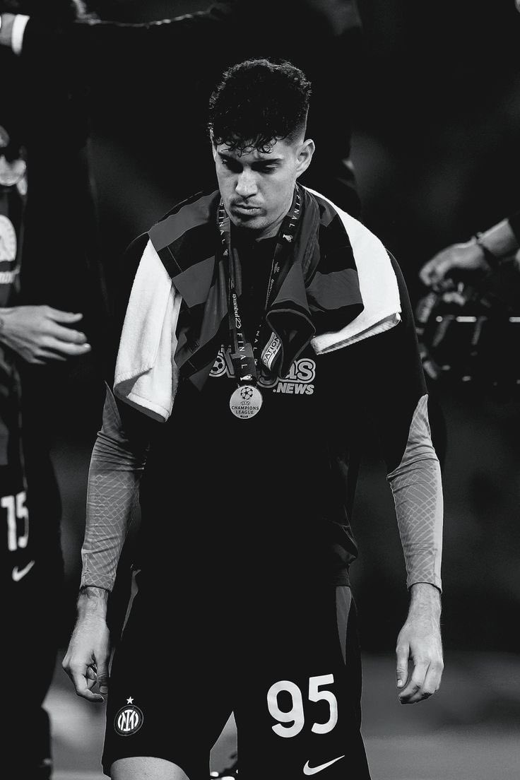 Alessandro Bastoni tweet media