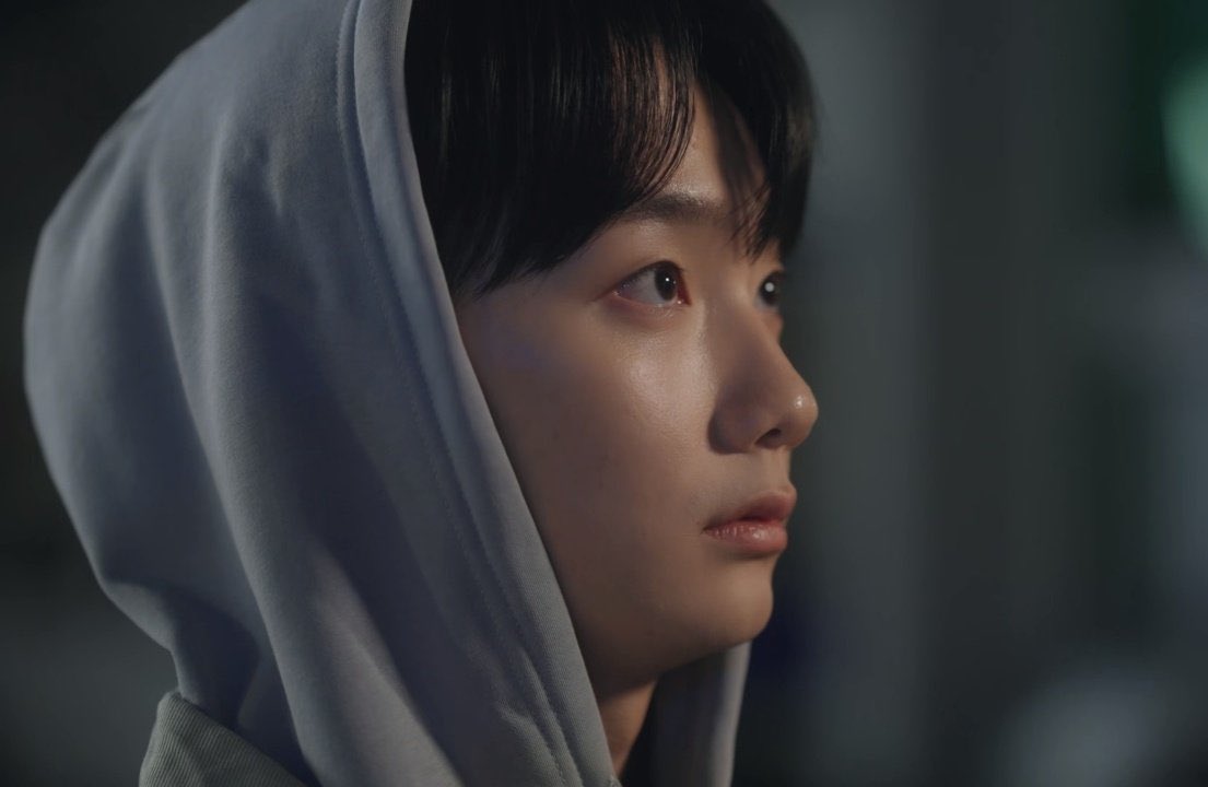 pimplepatch's tweet photo. Yoon Jeonghan??! #BallBoyTactics https://t.co/ESSXTLmKK1