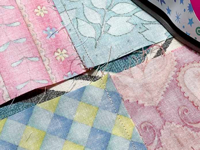 ANPTmag's tweet image. Turn orphan quilt blocks into a colourful tote! Follow 6 easy steps using BOSAL, SULKY, Oliso, and more. A fun quilting project that’s practical and creative.💙🧵 #orphanblocks #totebagtutorial #quiltedtotebag #quilting #BOSALCraftTex #SULKYBlendables 1l.ink/6GHHBX8